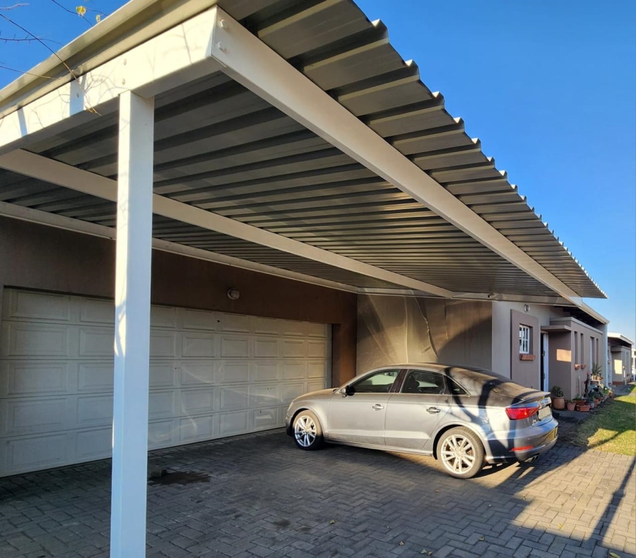 3 Bedroom Property for Sale in Waterval East North West